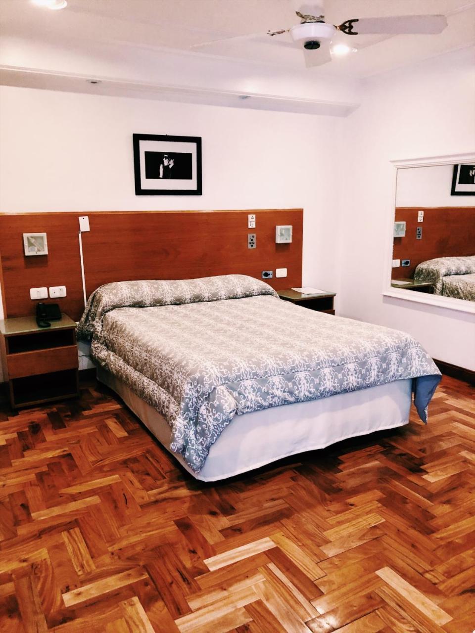 Hotel Petit Córdoba Luaran gambar